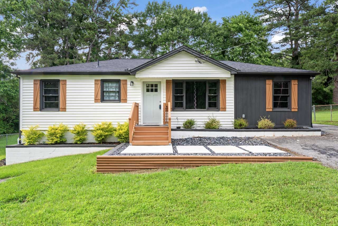 1326 Stella Circle Southwest